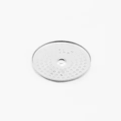 Doccia per caffettiera IMS SI200IM in argento con diametro di 56,4 mm, ideale per una distribuzione ottimale dell'acqua nella preparazione dell'espresso.