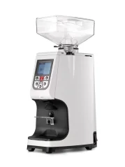 Biały młynek do espresso Eureka Atom 60 z Włoch.