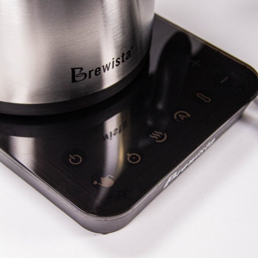 Rýchlovarná kanvica Brewista Smart Pour 2 dokáže udržiavať teplotu.