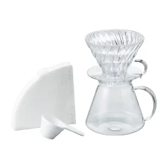 Sklenený prekapač Hario V60 Glass Brewing Kit, ideálny pre prípravu filtrovanej kávy.