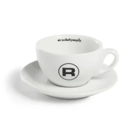 Tasse en porcelaine blanche avec soucoupe, d'une capacité de 210 ml, idéale pour les amateurs de café.