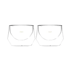 Ensemble de deux verres, conçu pour les boissons lactées, d'une capacité de 200 ml chacun, idéal pour le cappuccino. Ensemble de deux verres, conçu pour les boissons lactées, d'une capacité de 200 ml chacun, idéal pour le cappuccino.