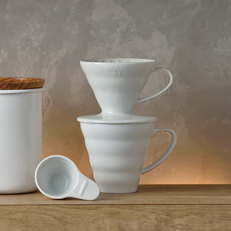 "Hario V60" porcelianinis kavos puodelis, 300 ml