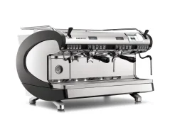 Cafetera profesional de palanca Nuova Simonelli Aurelia Wave T3 2GR en acabado negro con función para preparar leche caliente.