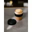 Termohrnček KeepCup Original Clear Black s objemom 227 ml je ideálny pre tých, ktorí hľadajú praktického spoločníka na cesty a bez problémov sa vojde do kočíka.