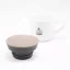 Couvercle pour tumbler en khaki de 350 ml et en arrière-plan une tasse blanche ; Tasses thermiques, thermos, mugs de voyage pour le café Couvercle pour tumbler en khaki de 350 ml et en arrière-plan une tasse blanche ; Tasses thermiques, thermos, mugs de voyage pour le café