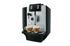 Professionelle automatische Kaffeemaschine Jura X8. Professionelle automatische Kaffeemaschine Jura X8.