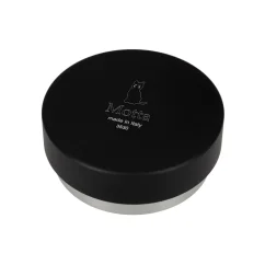 Distributeur de café noir Motta pour la préparation d'espresso. Distributeur de café noir Motta pour la préparation d'espresso.