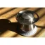 Prekvapovač Espro Bloom Pour Over je vyrobený z kvalitnej nehrdzavejúcej ocele, čo zaisťuje dlhú životnosť a elegantný dizajn. Prekvapovač Espro Bloom Pour Over je vyrobený z kvalitnej nehrdzavejúcej ocele, čo zaisťuje dlhú životnosť a elegantný dizajn.