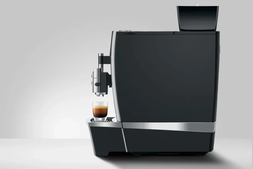 Coffee machine Jura GIGA X3 from the side.