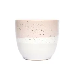 Aoomi Dust Mug 03 latte cup with a capacity of 200 ml in an elegant design.