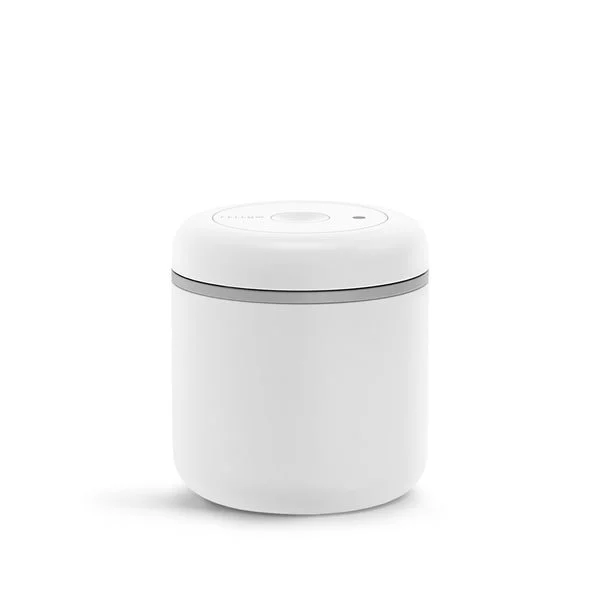 Fehér Fellow Atmos vákuumos kávétartó doboz 700 ml-es térfogattal, ideális a kávé frissességének megőrzésére.