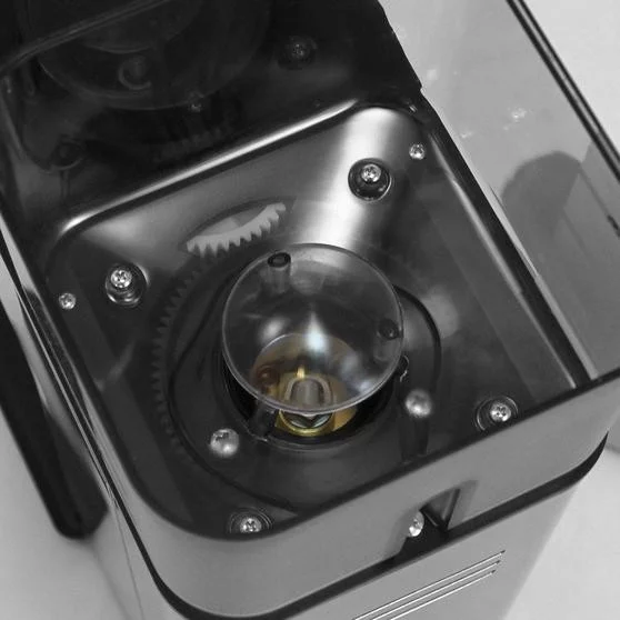 Lelit William PL72 espresso grinder with high-quality steel burrs.