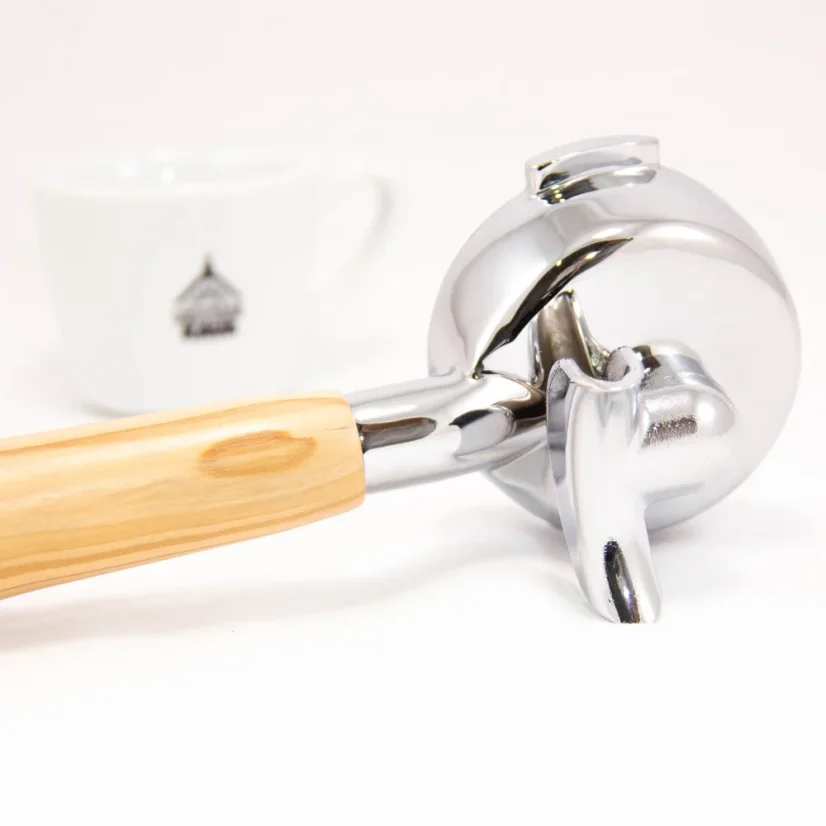 Portafilter doppelt 58 mm von Heavy Tamper mit einem Holzgriff aus Olivenholz, kompatibel mit Elektra Kaffeemaschinen.