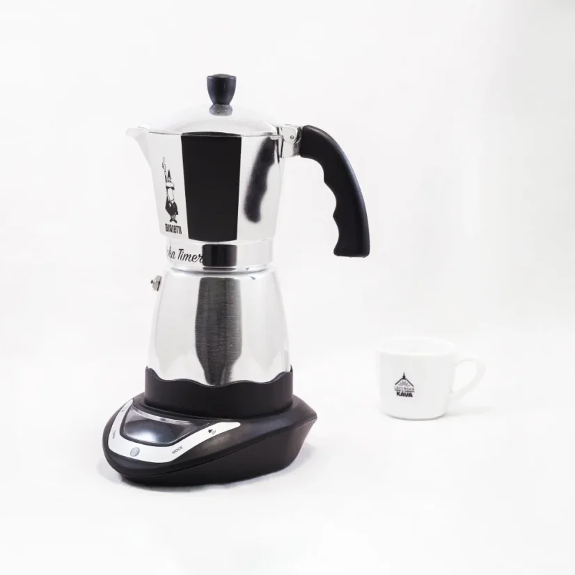 Elektrický kávovar Bialetti Moka Timer na 6 šálok s objemom 300 ml, ideálny na prípravu tradičnej talianskej kávy.