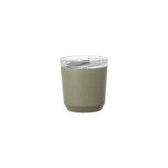 Khaki Thermobecher Kinto To Go Tumbler mit einem Fassungsvermögen von 240 ml.