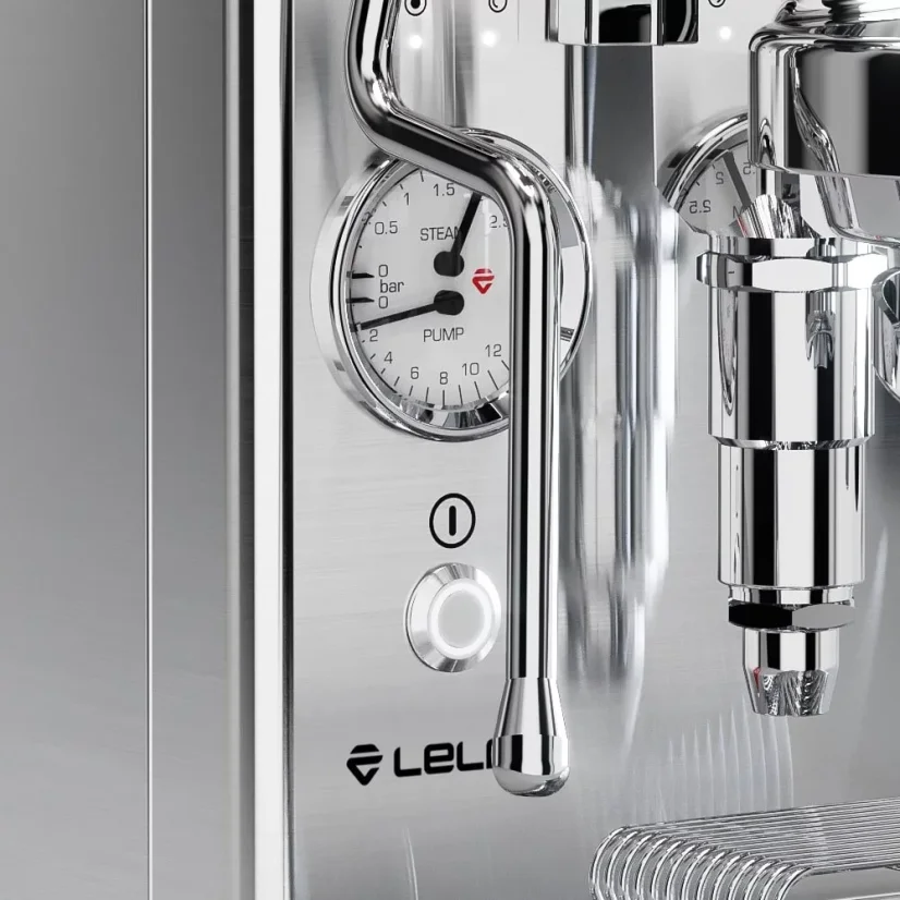 Home lever espresso machine Lelit Mara PL62X with a daily capacity of up to 50 coffees, ideal for lovers of quality espresso.