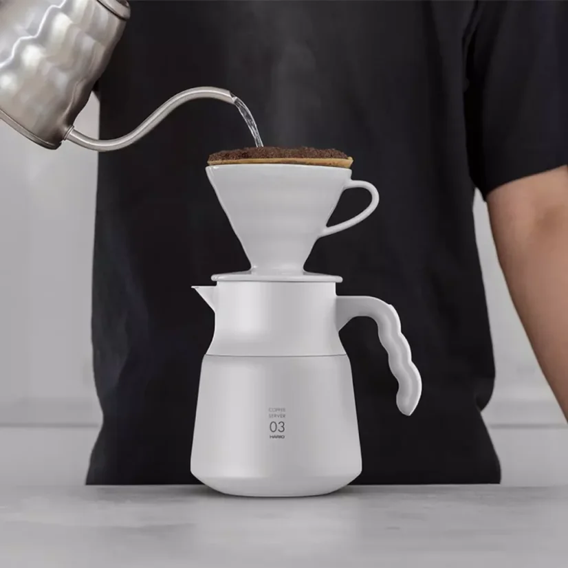 Hario Insulated Server V60-03 Plus nerez 800 ml bílý