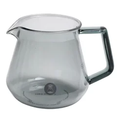Sklenená kanvička na kávu Timemore Coffee Server tmavá s objemom 600 ml, ideálna na prípravu vašej obľúbenej kávy. Sklenená kanvička na kávu Timemore Coffee Server tmavá s objemom 600 ml, ideálna na prípravu vašej obľúbenej kávy.