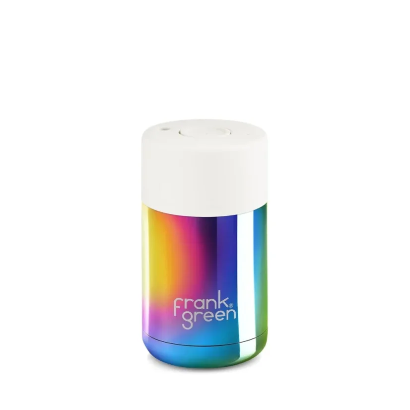 Keramický termohrnček s dúhovým telom a bielym viečkom o objeme 295 ml.