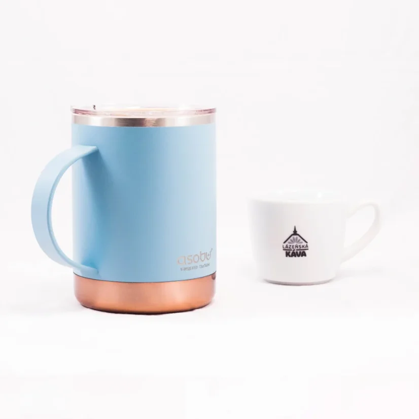 Kék Asobu Ultimate Coffee Mug termosz bögre 360 ml űrtartalommal, ideális utazáshoz.