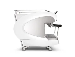 Profesionálny pákový kávovar Nuova Simonelli Aurelia Wave T3 2GR v bielej farbe s tlakom 9 barov.