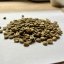 Café vert provenant du Brésil, pesant 1 kg, cultivé à une altitude de 940 à 1010 mètres, est un choix idéal pour les amateurs de café. Café vert provenant du Brésil, pesant 1 kg, cultivé à une altitude de 940 à 1010 mètres, est un choix idéal pour les amateurs de café.