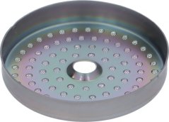 Präzisiouns-Duschsieb Nanotech, Säiteblëck op eng reebounegfaarweg, perforéiert Metallscheif. Präzisiouns-Duschsieb Nanotech, Säiteblëck op eng reebounegfaarweg, perforéiert Metallscheif.