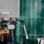 Der Gaggia New Classic EVO in Silber ist eine Haushalts-Siebträgermaschine, die die Möglichkeit einer automatischen Reinigung bietet.