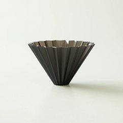 Plastikowy dripper Origami Air M czarny