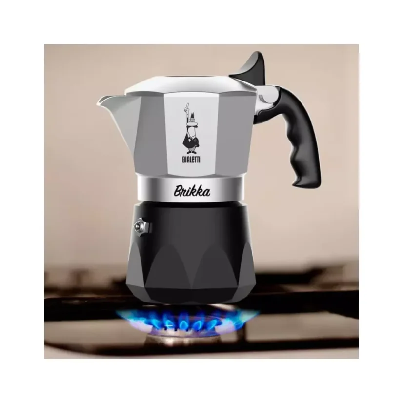 Cafetera Moka New Brikka per 2 tazze di caffè con una ricca crema.