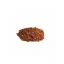 Ceaiul rooibos natural pe un fundal alb, vedere din lateral.