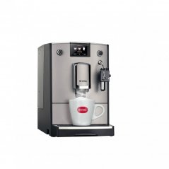 Silberner Nivona NICR 675 Kaffeevollautomat mit Cappuccino-Zubereitung