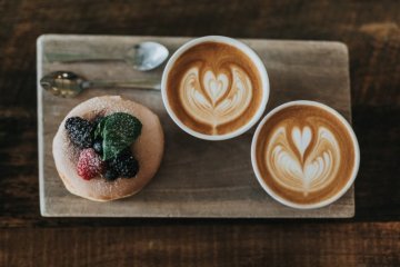 Wéi Kaffi erhéicht d'Perceptioun vu séiss Geschmaach