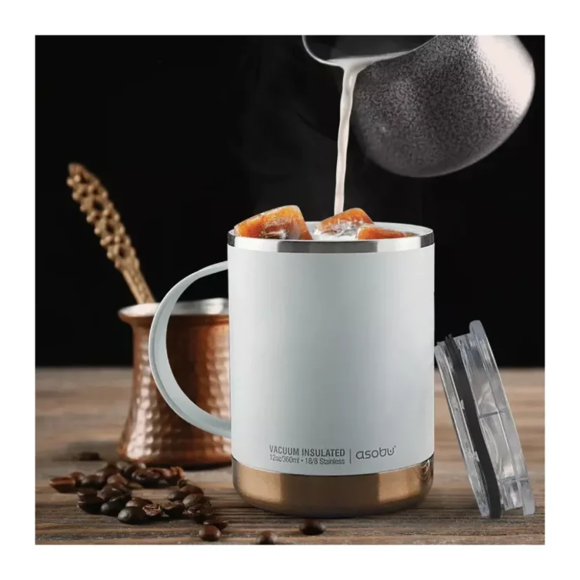 The white Asobu Ultimate Coffee Mug with a capacity of 360 ml features double-wall insulation that keeps your drink warm for a long time.