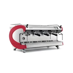 Profesionálny pákový kávovar Nuova Simonelli Aurelia Wave 3GR v výraznej červenej farbe, špecializovaný na prípravu espressa.