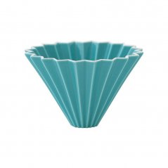 Origami dripper S in turquoise for coffee preparation.