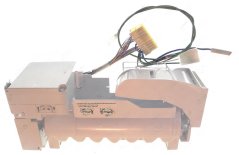 Äiswierfelmaschinnenset an engem Kupferblechgehäis mat engem elektronesche Modul, engem Bündel Dréit an engem Schalter Äiswierfelmaschinnenset an engem Kupferblechgehäis mat engem elektronesche Modul, engem Bündel Dréit an engem Schalter