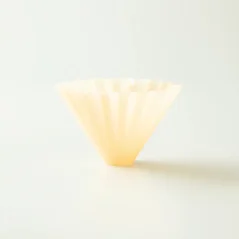 M-es méretű Origami Air műanyag dripper. Matt bézs kivitel. M-es méretű Origami Air műanyag dripper. Matt bézs kivitel.
