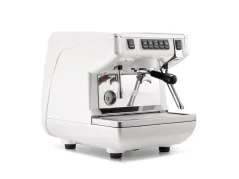 Machine à café professionnelle à levier Nuova Simonelli Appia Life 1GR dans une élégante couleur blanche, idéale pour les bars à espresso.