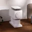 Elektrický mlynček na kávu Fellow Ode Brew Grinder 2.0 v elegantnej bielej farbe, ideálny pre milovníkov kvalitne mletej kávy. Elektrický mlynček na kávu Fellow Ode Brew Grinder 2.0 v elegantnej bielej farbe, ideálny pre milovníkov kvalitne mletej kávy.