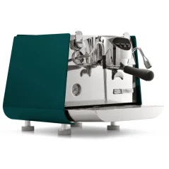 Professionelle Siebträger-Kaffeemaschine Victoria Arduino Eagle One Prima in Cappellini Green mit einem 1,4-Liter-Boiler.