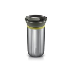 Travel coffee maker Wacaco Cuppamoka.