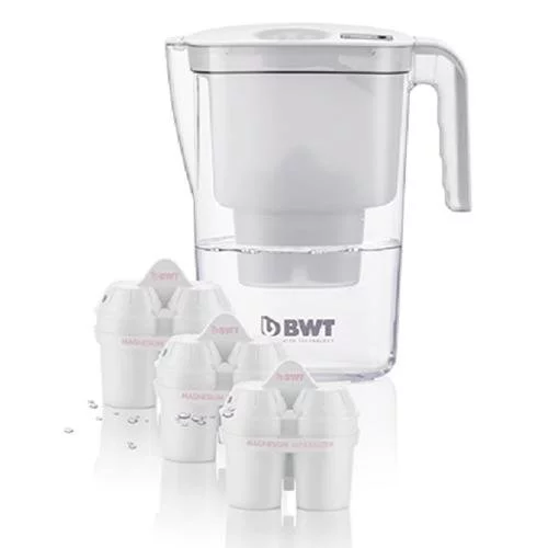 Biela filtračná kanvica BWT VIDA Mei s objemom 2,6 l a tromi náhradnými filtrami.
