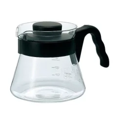 Servidor de café de vidrio Hario V60-01 con capacidad de 450 ml, ideal para preparar café filtrado.