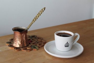 Wéi Kaffi an engem dzezva ze preparéieren