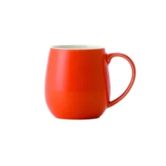 Oranžs porcelāna krūze no Origami ar 320 ml tilpumu. Oranžs porcelāna krūze no Origami ar 320 ml tilpumu.