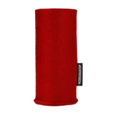 Punane vilditud vutlar Comandante C40 Felt Sleeve Cherry pakub kaitset Comandante käsiveskidele.