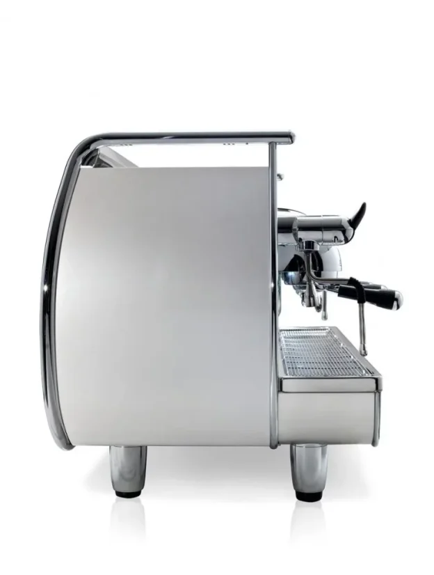 Profesionálny pákový kávovar Victoria Arduino Adonis 2GR s funkciou prípravy dvoch šálok kávy naraz.