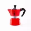 Blick auf die Bialetti Mokakanne von vorne. Blick auf die Bialetti Mokakanne von vorne.